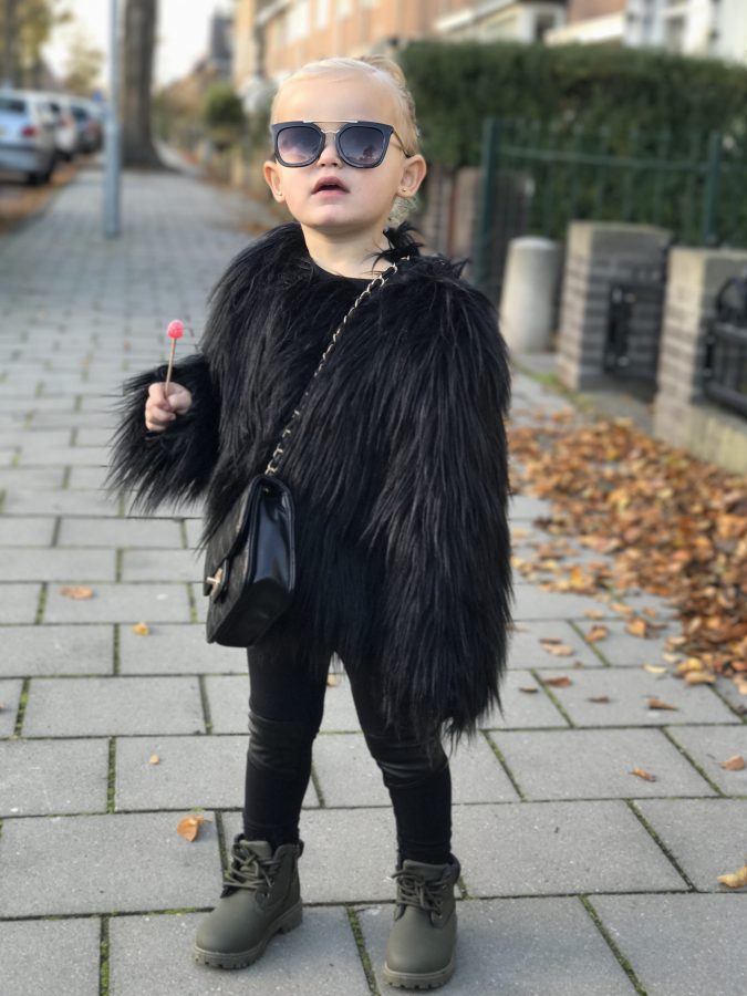 de sneeuw Elektricien maximaal Vajèn's stoere meisjes outfit – OOTD #1 | Coolest Kid On The Blog