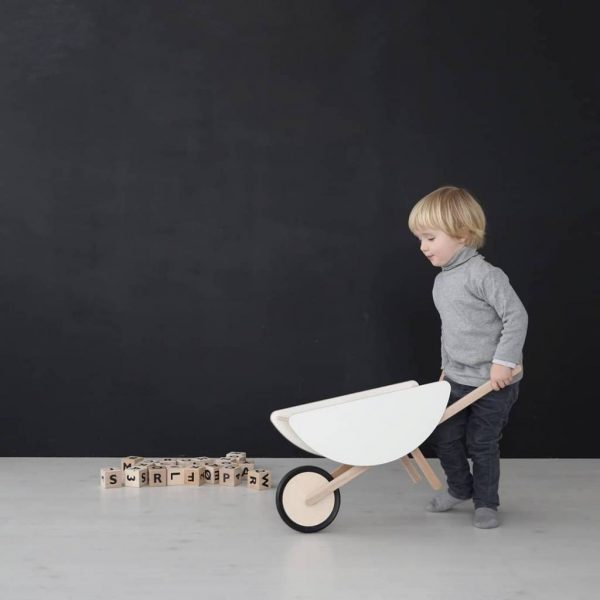 naald niet Nominaal Ooh Noo kruiwagen! Deze toffe houten kinderwagen heeft een broertje |  Coolest Kid On The Blog